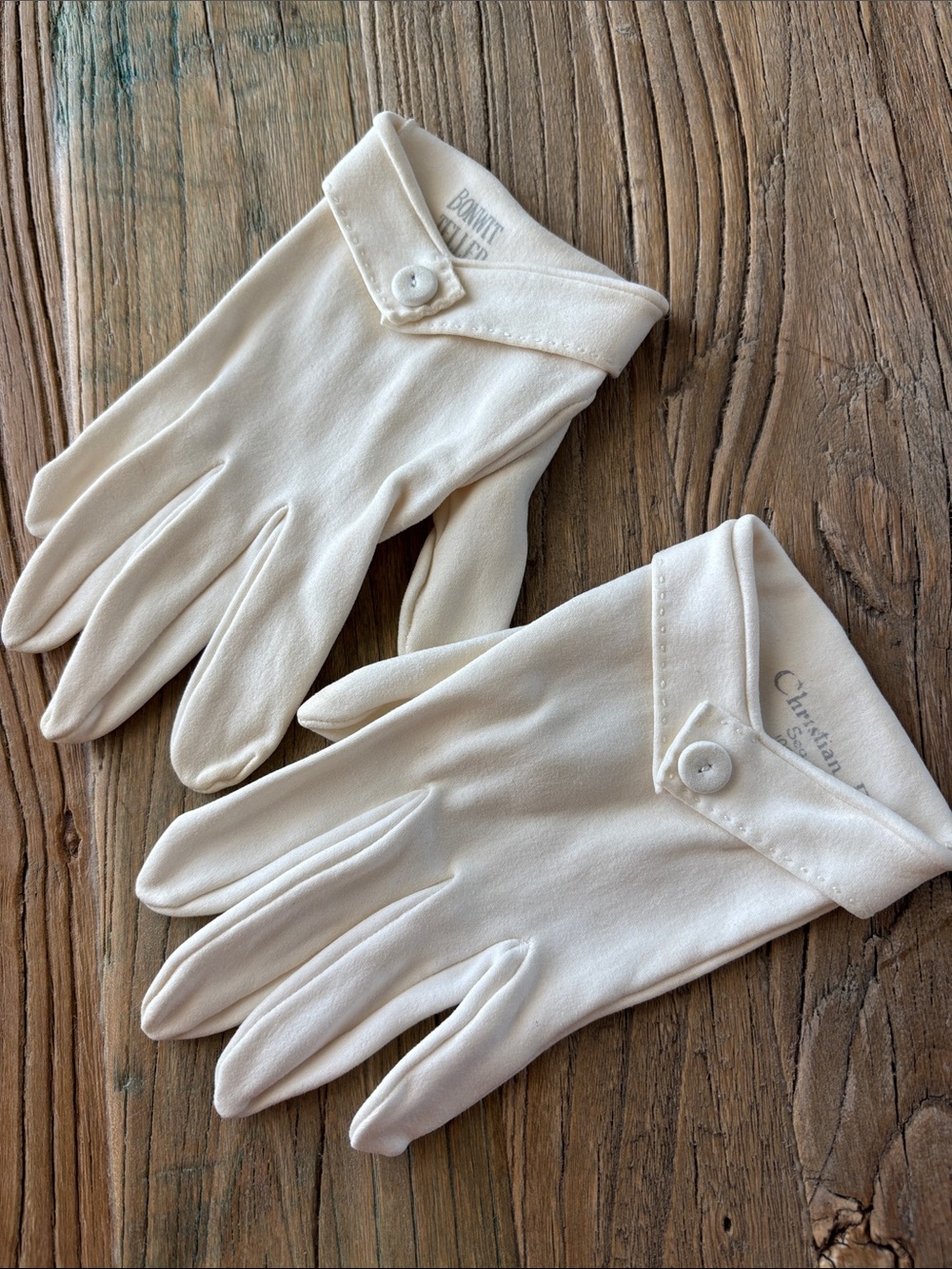 Vintage Christin Dior Women's Wrist Length Button Cuff Gloves - Picture 11 of 15